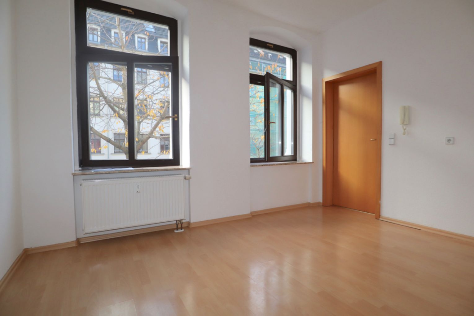 1-2 Zimmer • mit Küche • modernes Wohnen • Nähe zum Brühl • im Zentrum • zur Miete