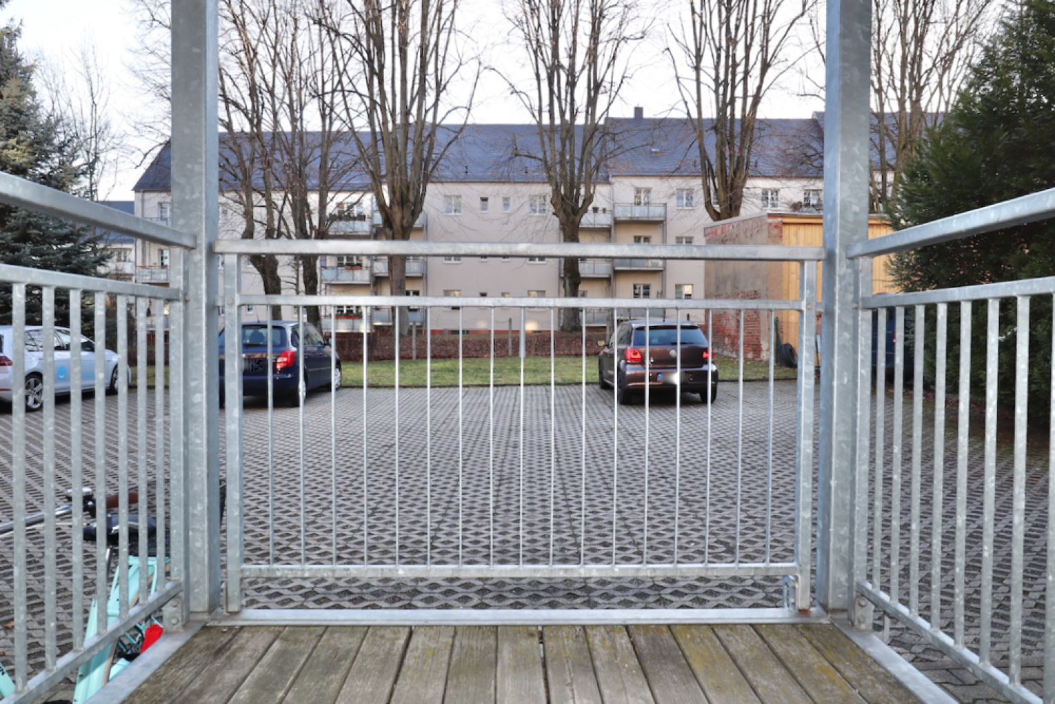 Bernsdorf • 3-Raum Wohnung in Chemnitz • Einbauküche • Stellplatz • Balkon • schnell sein