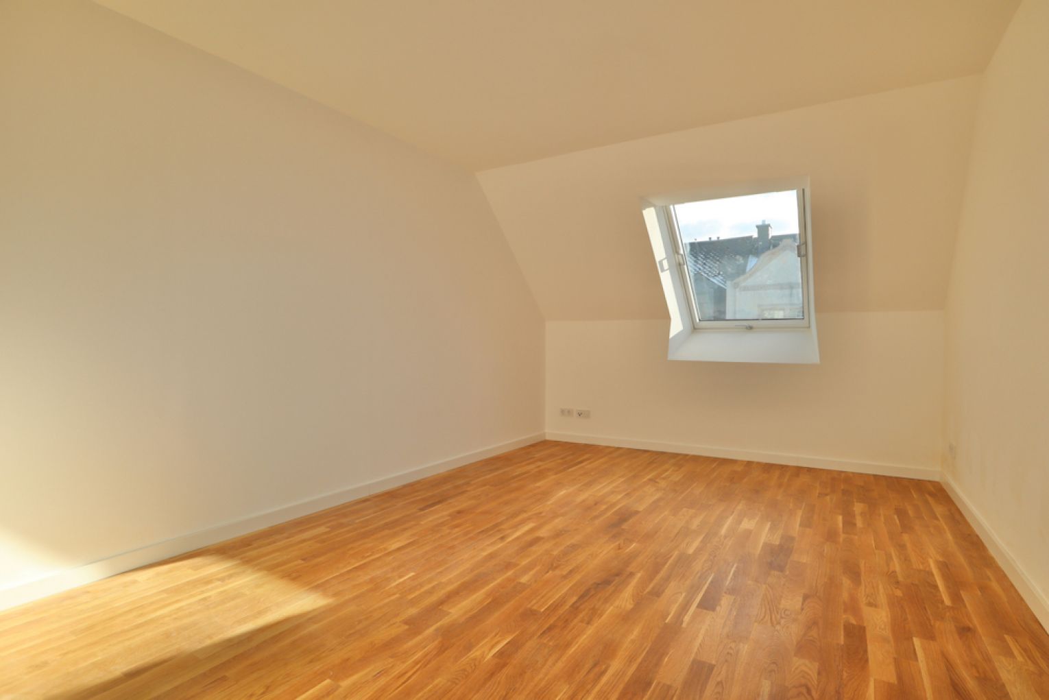 5 Zimmer • Dachgeschoss • LOFT • Maisonette • Dachterrasse • zur Miete • Chemnitz • schnell sein