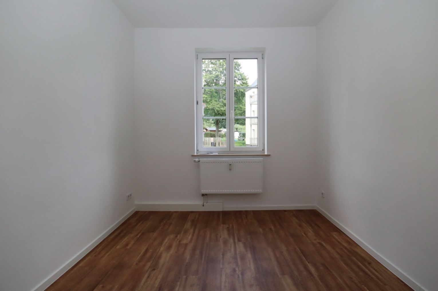 Balkon • saniert • 3-Raum Wohnung • Gutschein • Einbauküche • Ebersdorf • jetzt anrufen