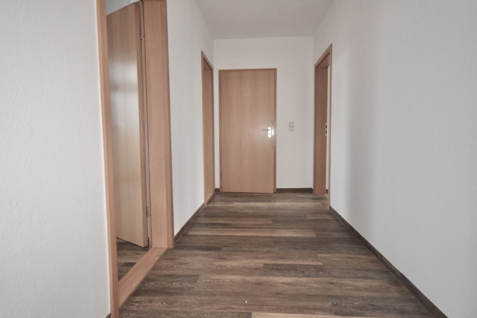 5 Zimmer • Balkon • Lutherviertel • 2 Bäder • Wanne+Dusche • Laminat • schnell Termin machen!