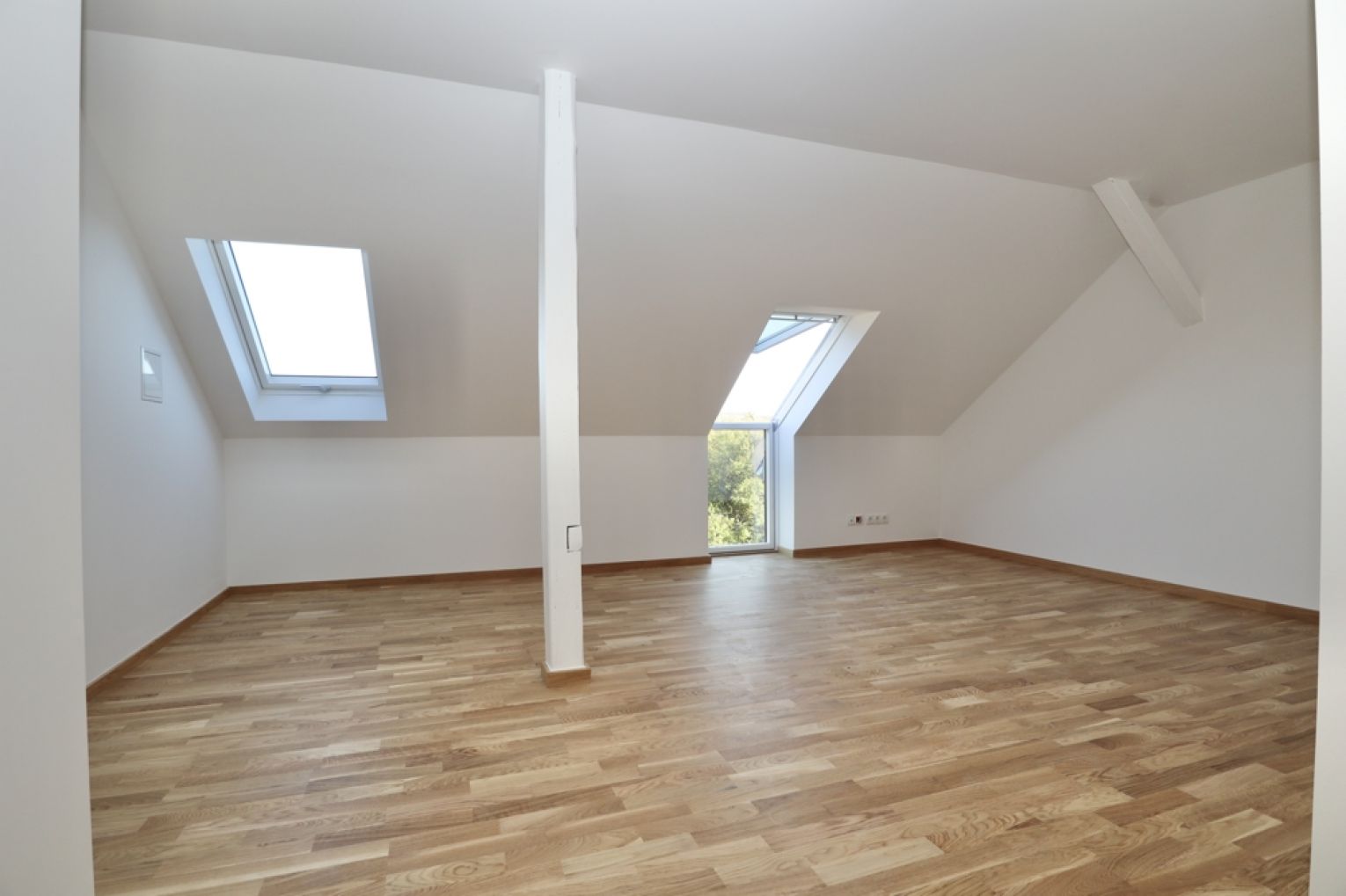 3-Raum Wohnung • Chemnitz • Fußbodenheizung • Erstbezug • Tageslichtbad • Balkon • mieten !!