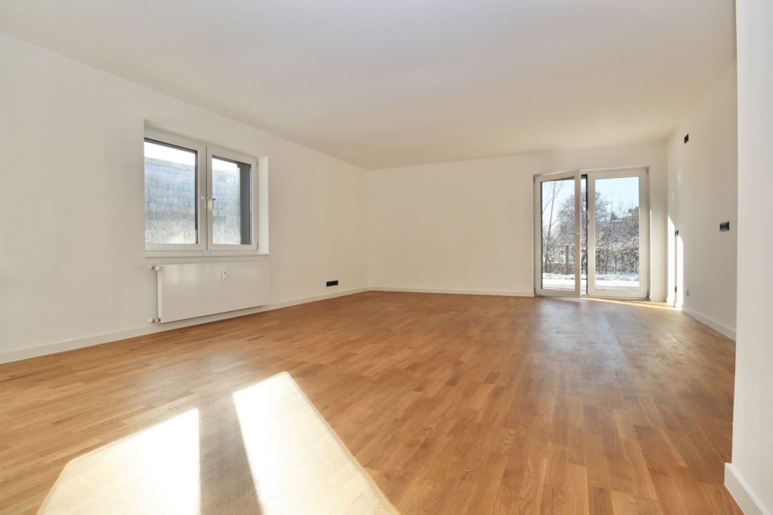 4-Zimmer Wohnung • Erdgeschoss • Terrasse • Parkettboden • modern wohnen • Kapellenberg •  Chemnitz