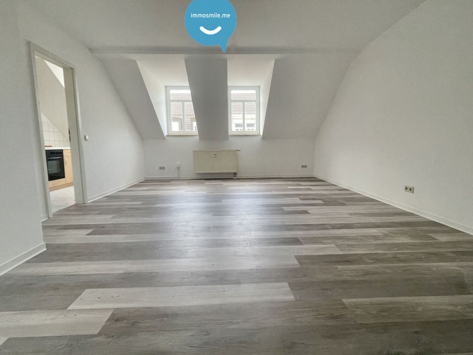 2 Zimmer • Einbauküche • großes Wohnzimmer • Tageslichtbad • großzügiger Grundriss • fix anschauen!?