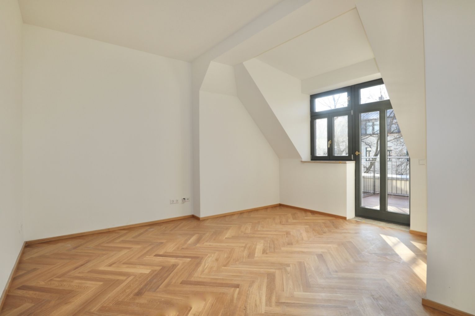 Erstbezug • 4-Raum Wohnung • Dachgeschoss • Fußbodenheizung • Terrasse • Maisonette • jetzt mieten