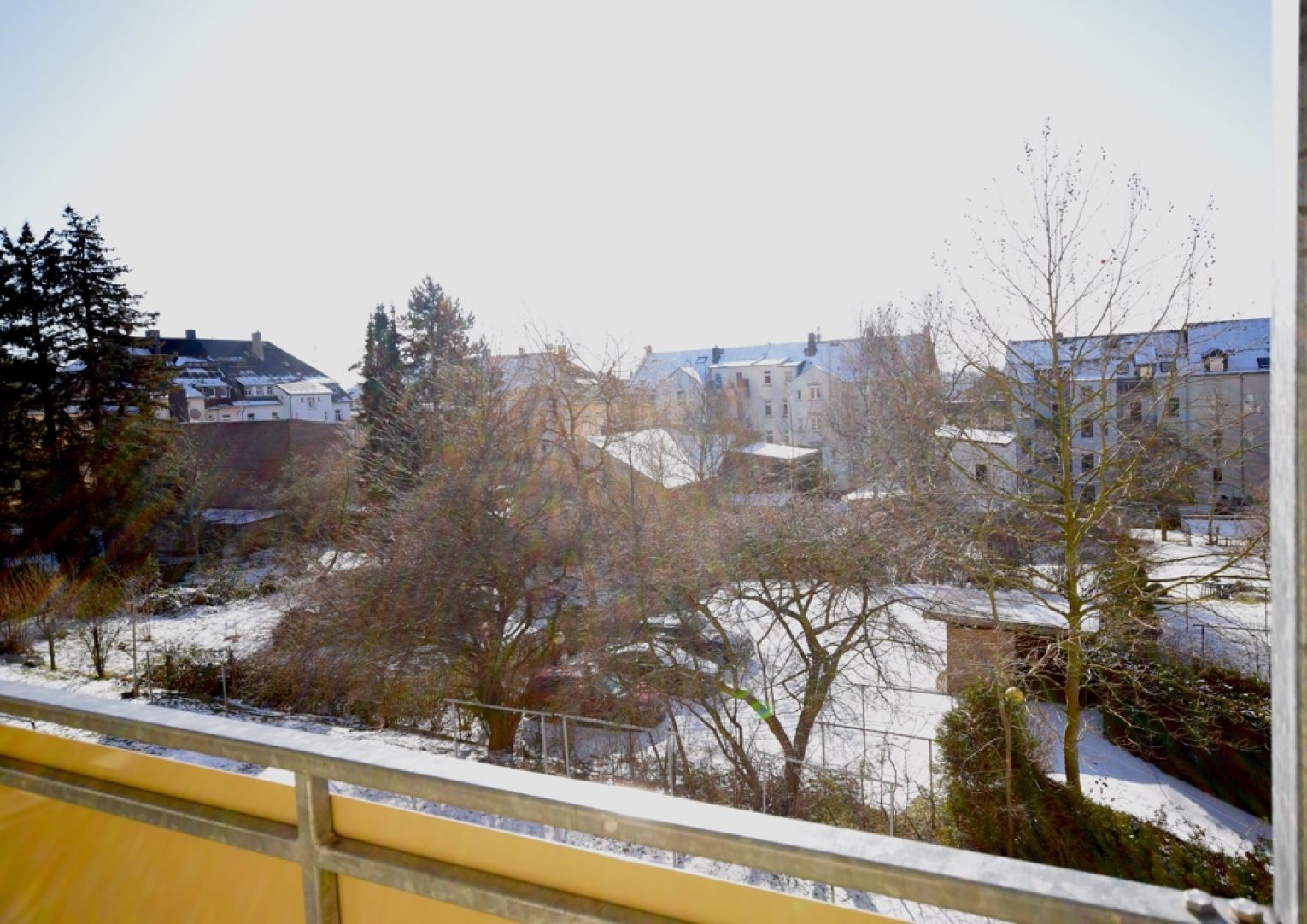 Hilbersdorf • 3-Raum • Bad mit Fenster und Wanne • 1.Etage • Laminat • Südbalkon • jetzt Mieten !?