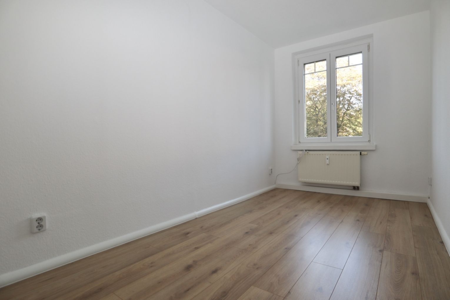 modern saniert • 3-Raum Wohnung • Balkon • Stellplatz • ruhig gelegen • Altchemnitz