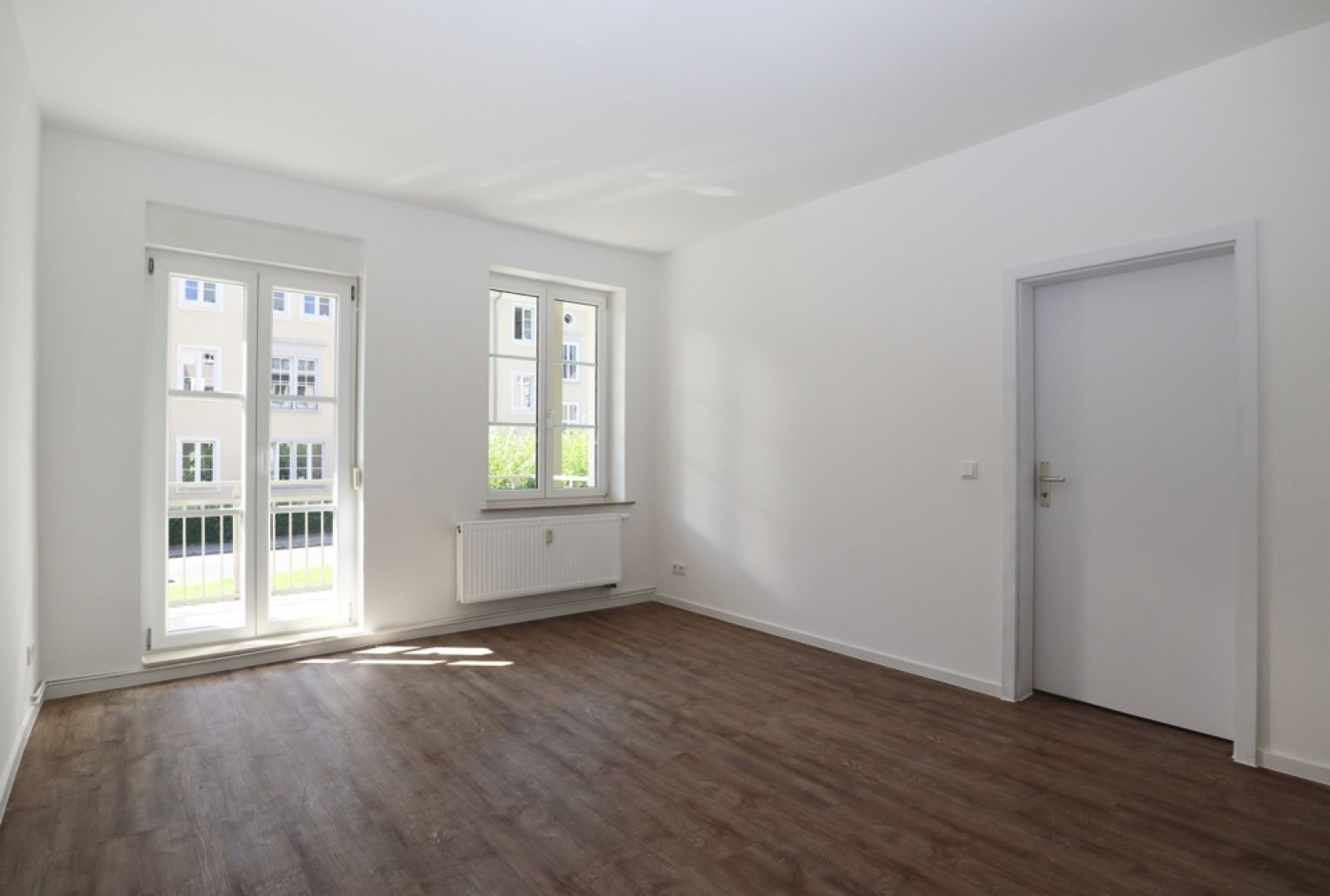 Balkon • saniert • 2-Raum Wohnung • Gutschein • Einbauküche • Ebersdorf • jetzt anrufen