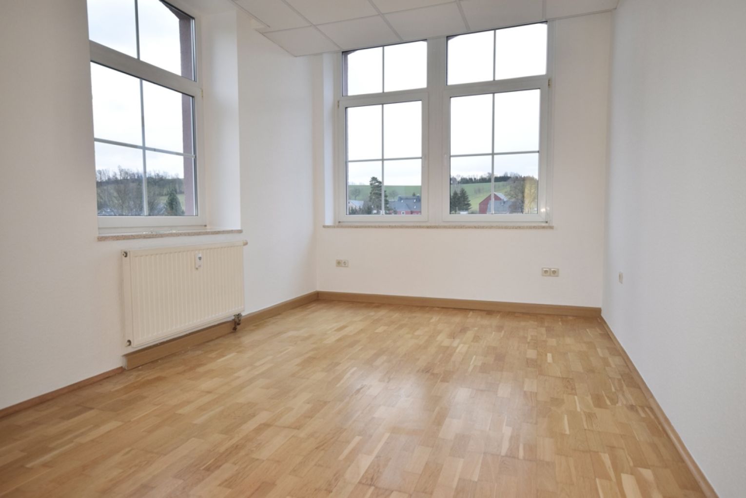 2-Zimmer • Gelenau • Balkon • ruhige Lage • Stellplatz • Jetzt besichtigen?