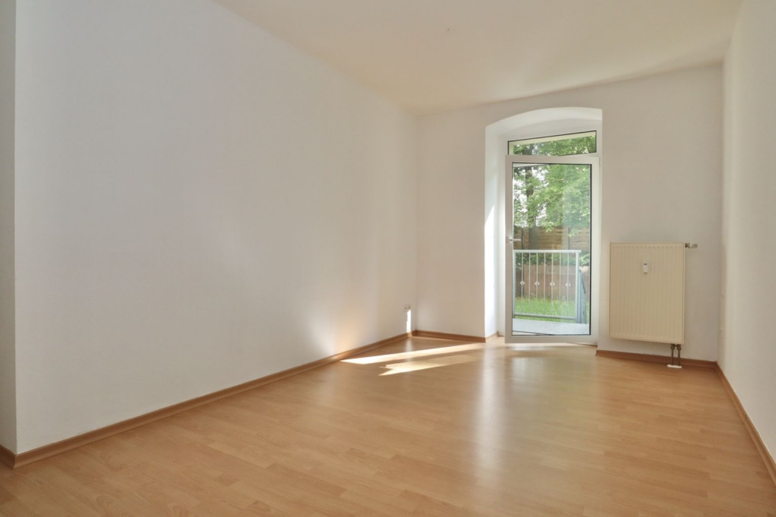 Kaßberg • Chemnitz • zur Miete • 2 Zimmer • Einbauküche • Balkon • Tageslichtbad • jetzt anrufen