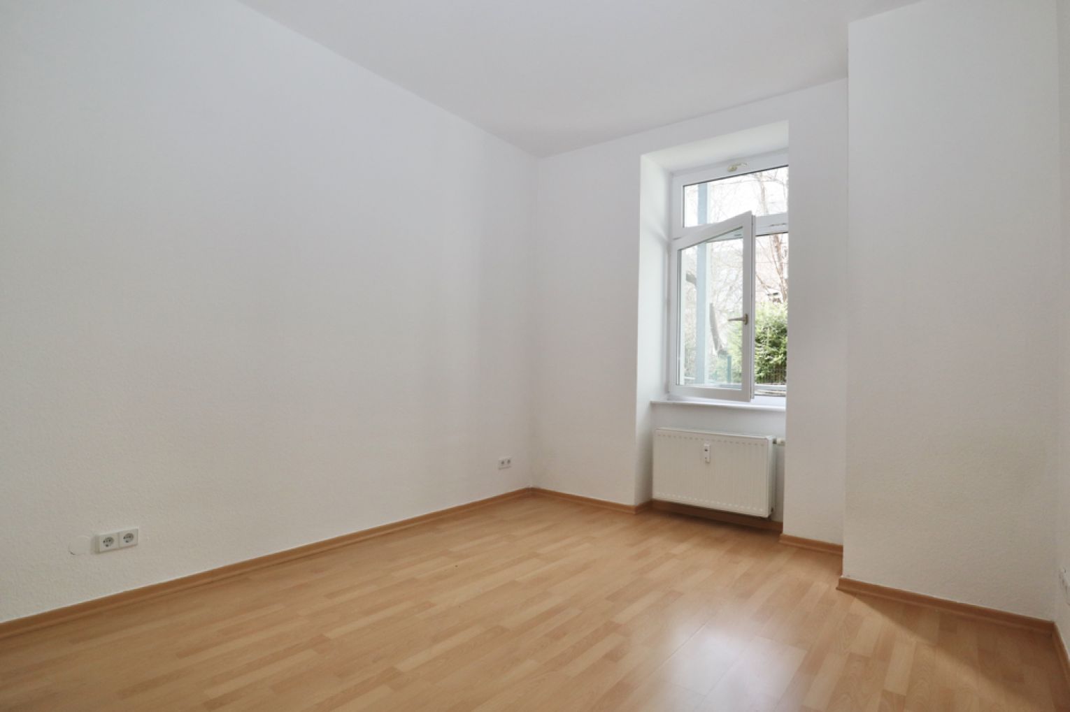 Einbauküche • Balkon • Kaßberg • in Chemnitz • 3-Raum Wohnung • Erdgeschoss • schnell sein