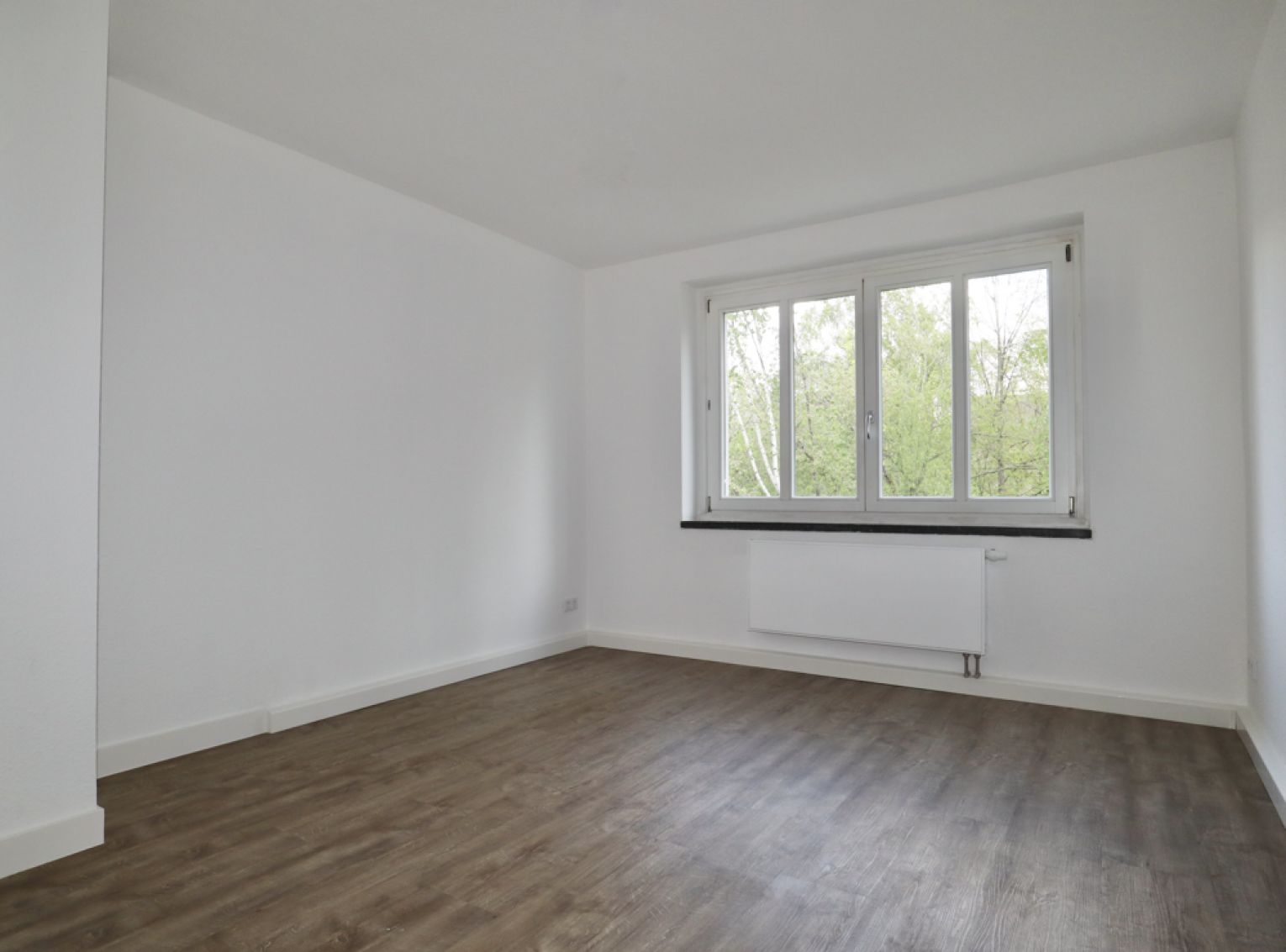 Lutherviertel • in Chemnitz • 2-Raum Wohnung • Balkon • Tageslichtbad • Einbauküche • Gutschein