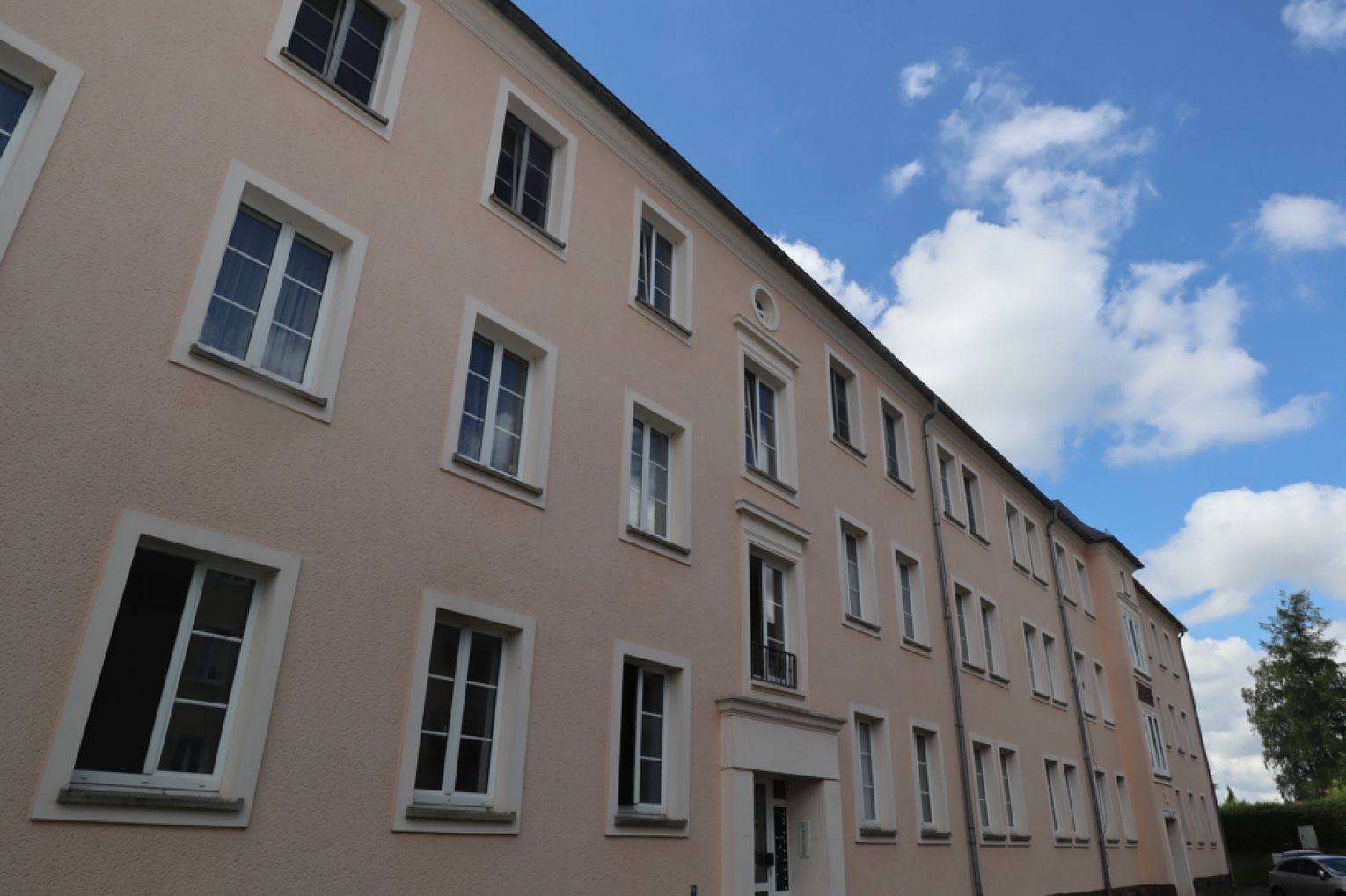 Balkon • saniert • 3-Raum Wohnung • Gutschein • Einbauküche • Ebersdorf • jetzt anrufen