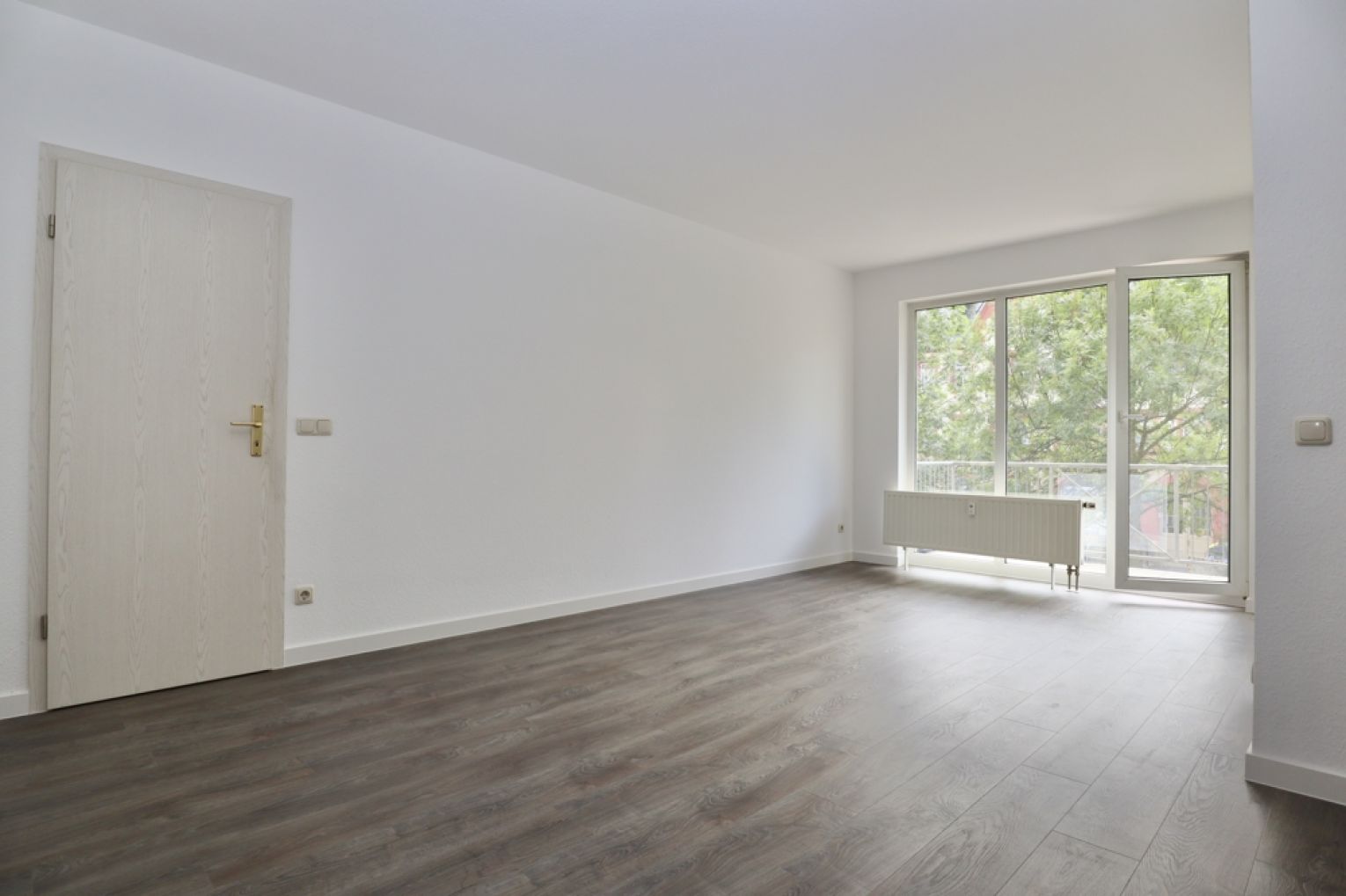 2-Zimmer • Balkon • Aufzug • TG-Stellplatz • jetzt mieten • Altchemnitz • ruhige Lage