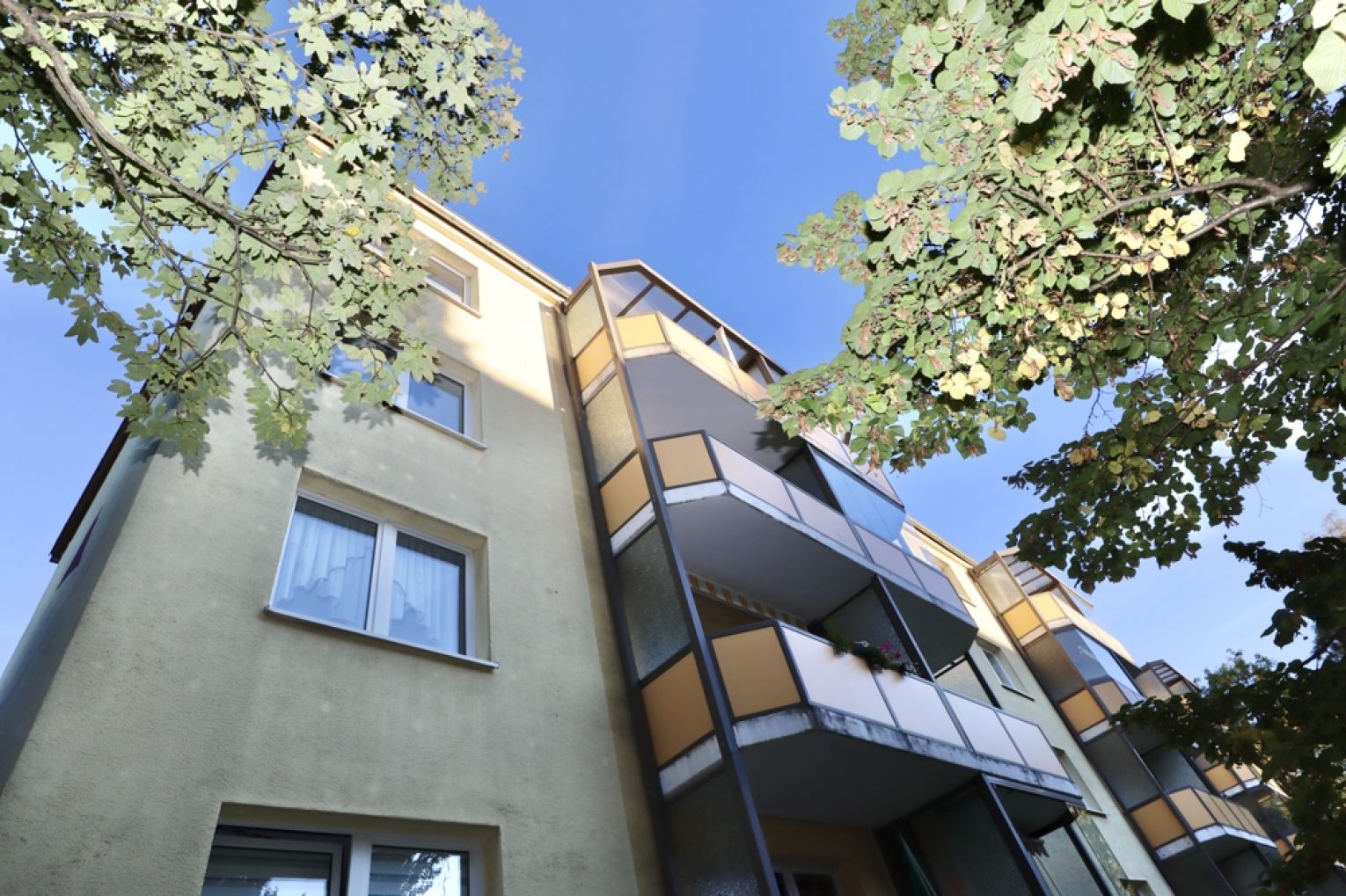 modern saniert • 3-Raum Wohnung • Balkon • Stellplatz • ruhig gelegen • Altchemnitz