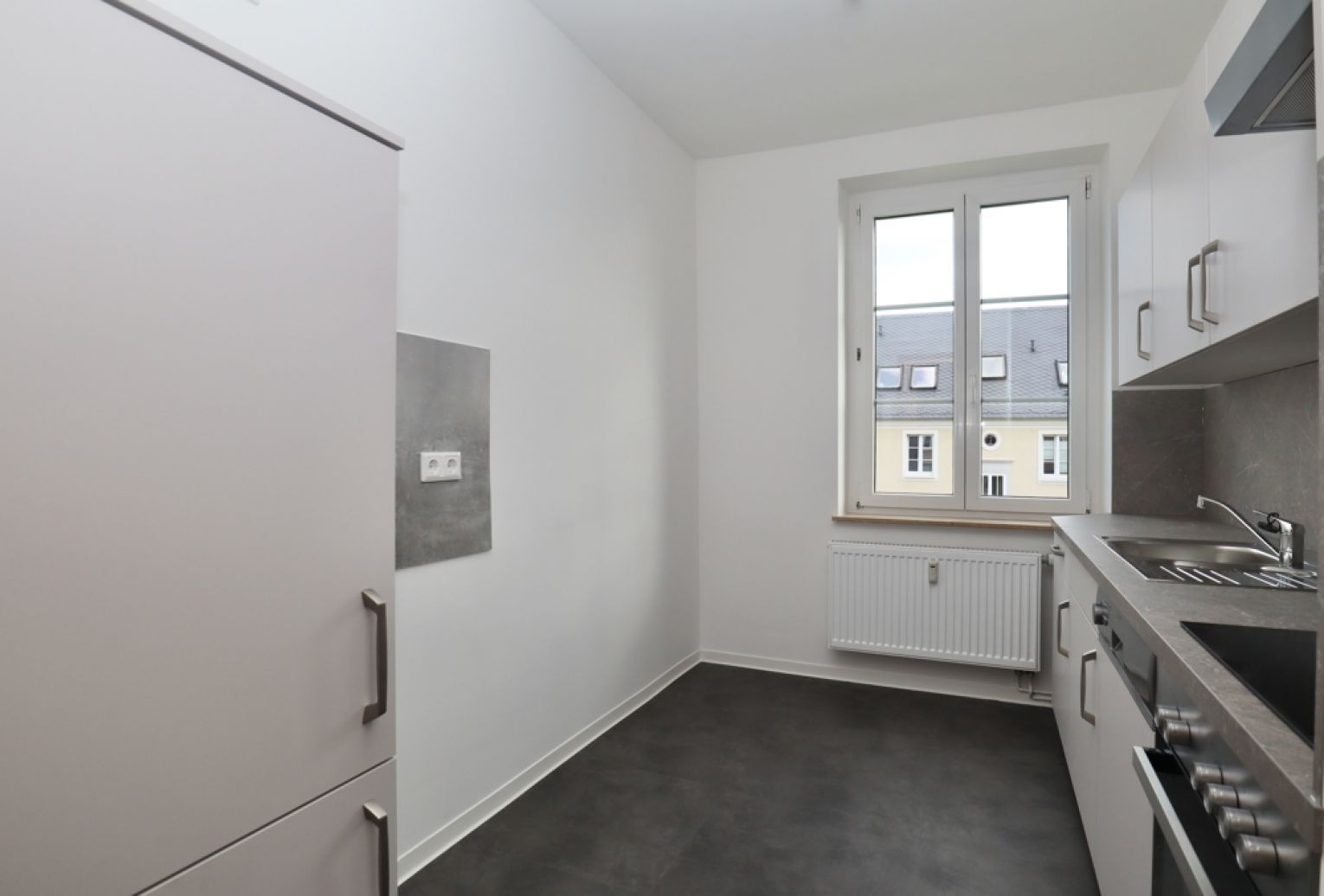 Balkon • saniert • 2-Raum Wohnung • Gutschein • Einbauküche • Ebersdorf • jetzt anrufen