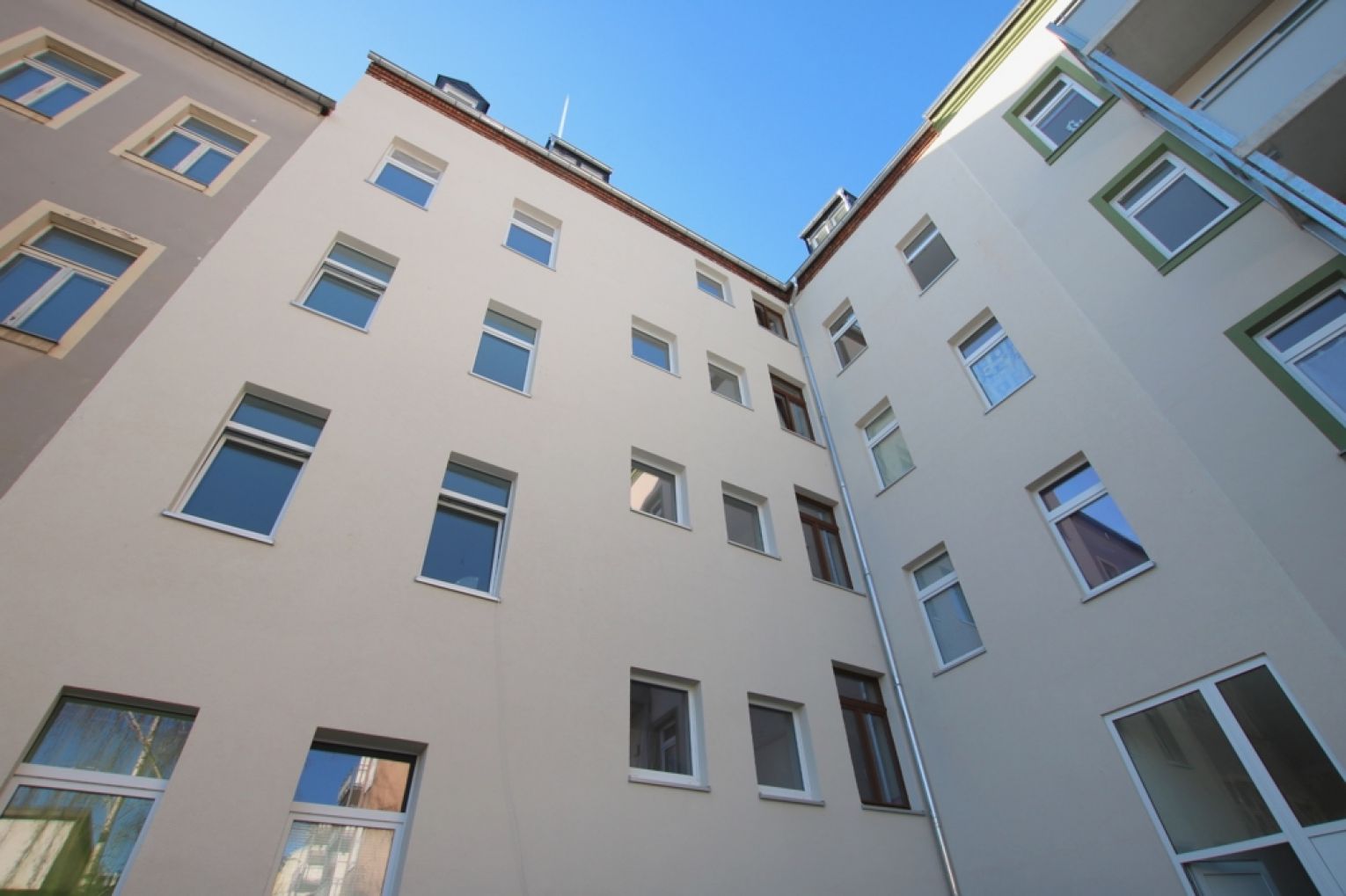 ERSTBEZUG • 5-Raumwohnung • modernes Laminat • 2 Bäder • sonnig • jetzt besichtigen • Sonnenberg