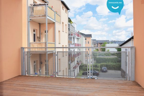 Jetzt zugreifen • 12qm Terrasse • 4 Zimmer • Wohnküche • Tageslichtbad mit Wanne+Dusche • Zentrum