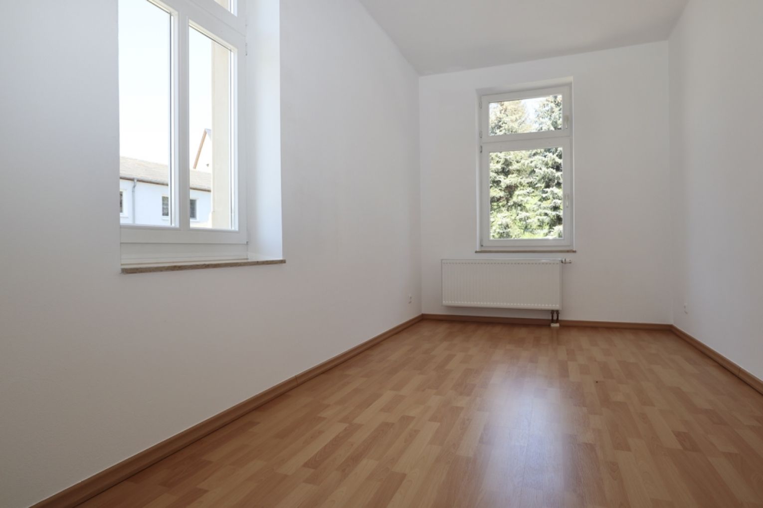 3-Raum Wohnung • in Rottluff • Balkon • zur Miete • Stellplatz • Dusche & Wanne • jetzt anrufen