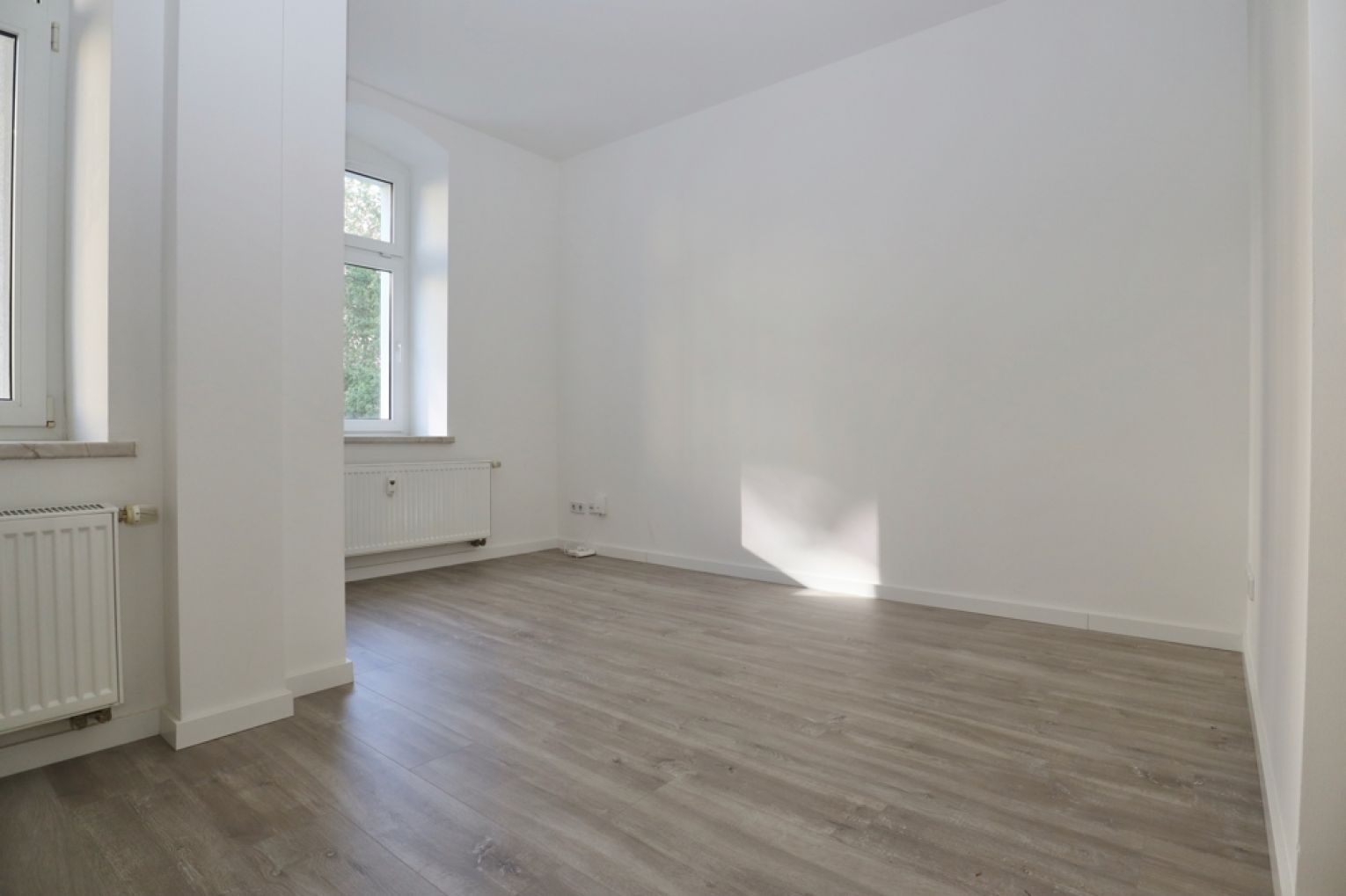 2-Raum Wohnung • Kaßberg • zur Miete • Single- / Studenten • Chemnitz • minimalistisch • Balkon