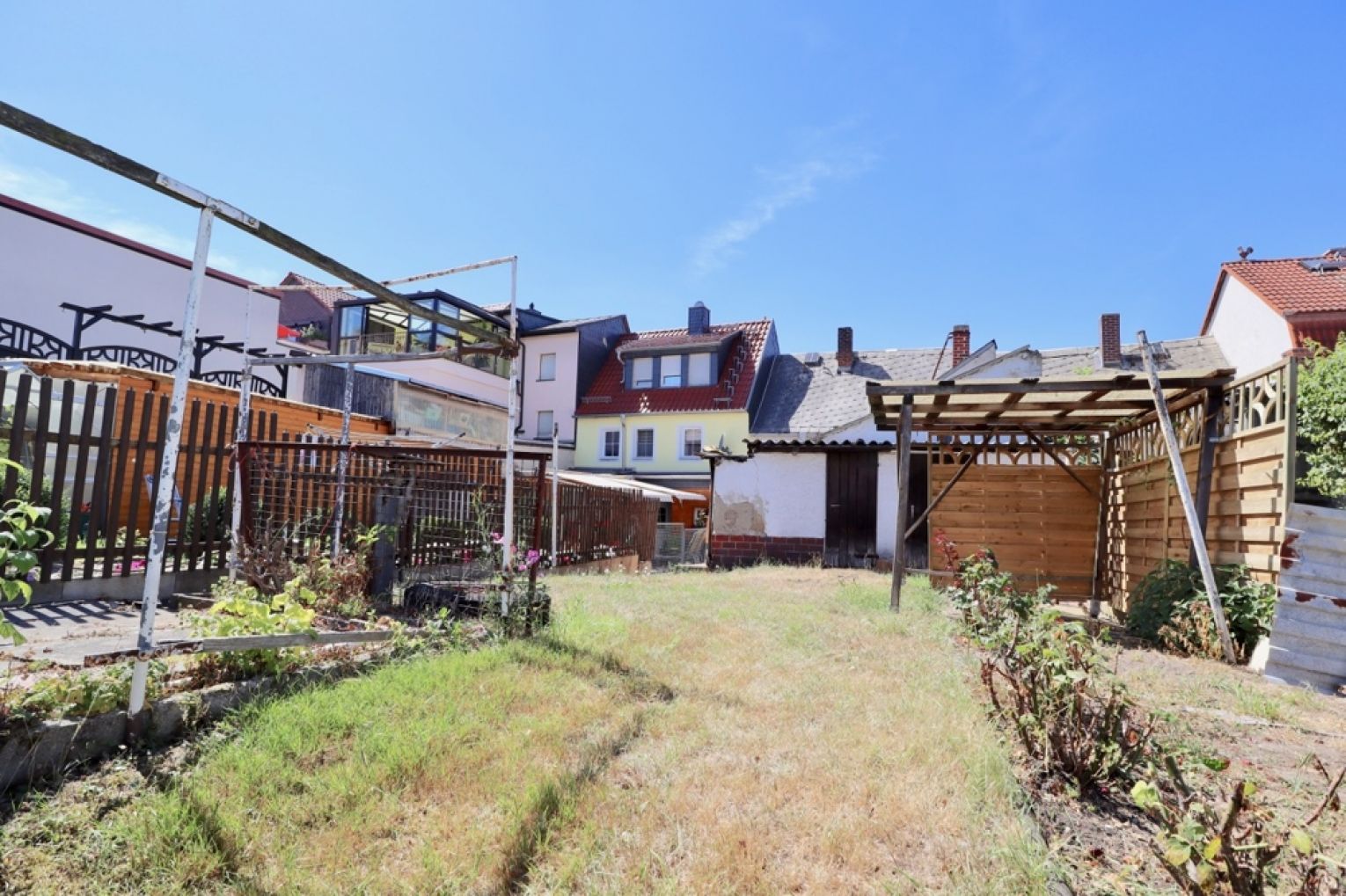 Erwerben • Sanieren • Einziehen • Reihenhaus • 3 Zimmer • Garten • Garage • in Geithain bei Leipzig