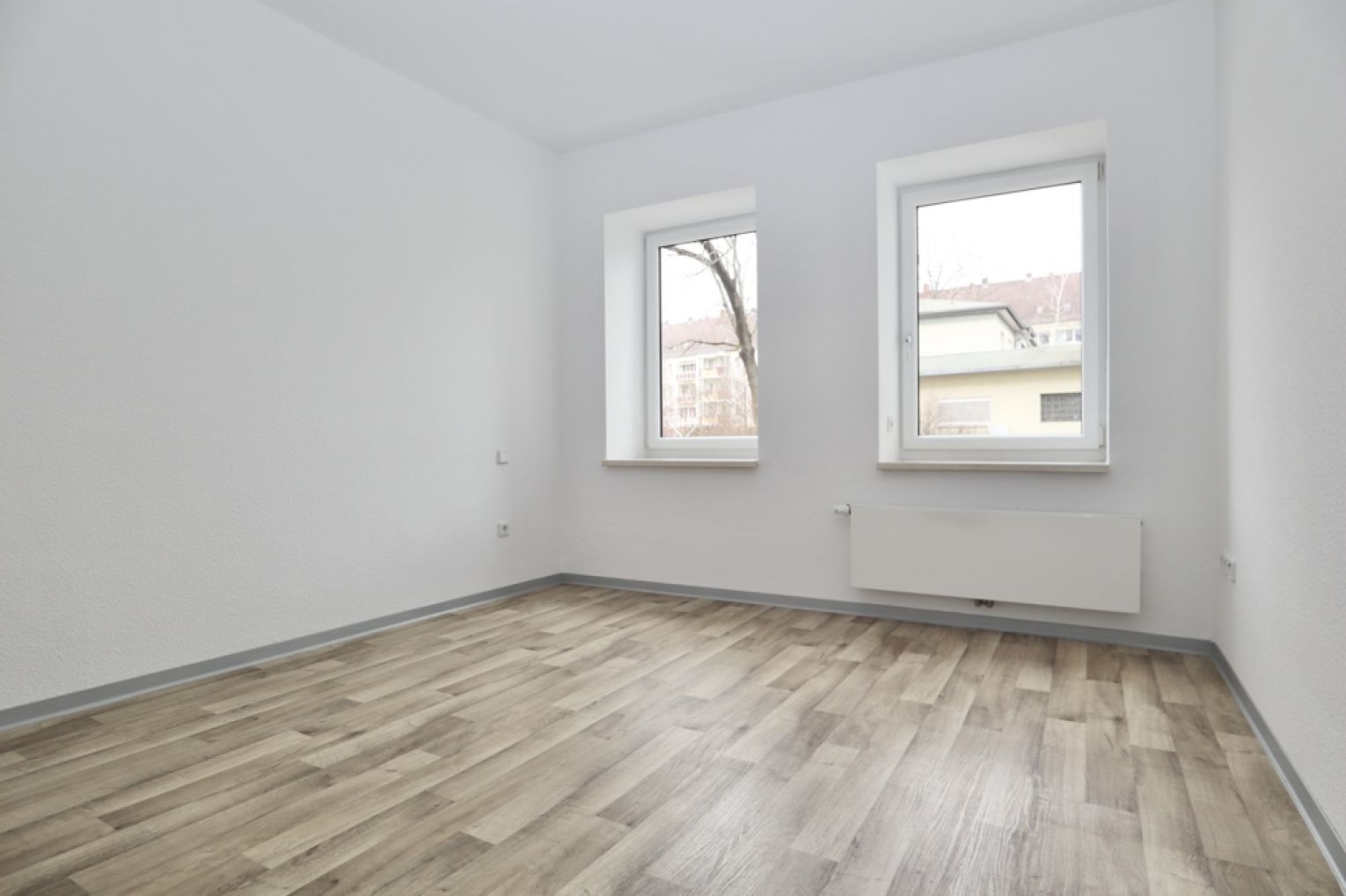 Loggia • 2-Raum Wohnung • zur Miete • Altchemnitz • Einbauküche • jetzt anrufen