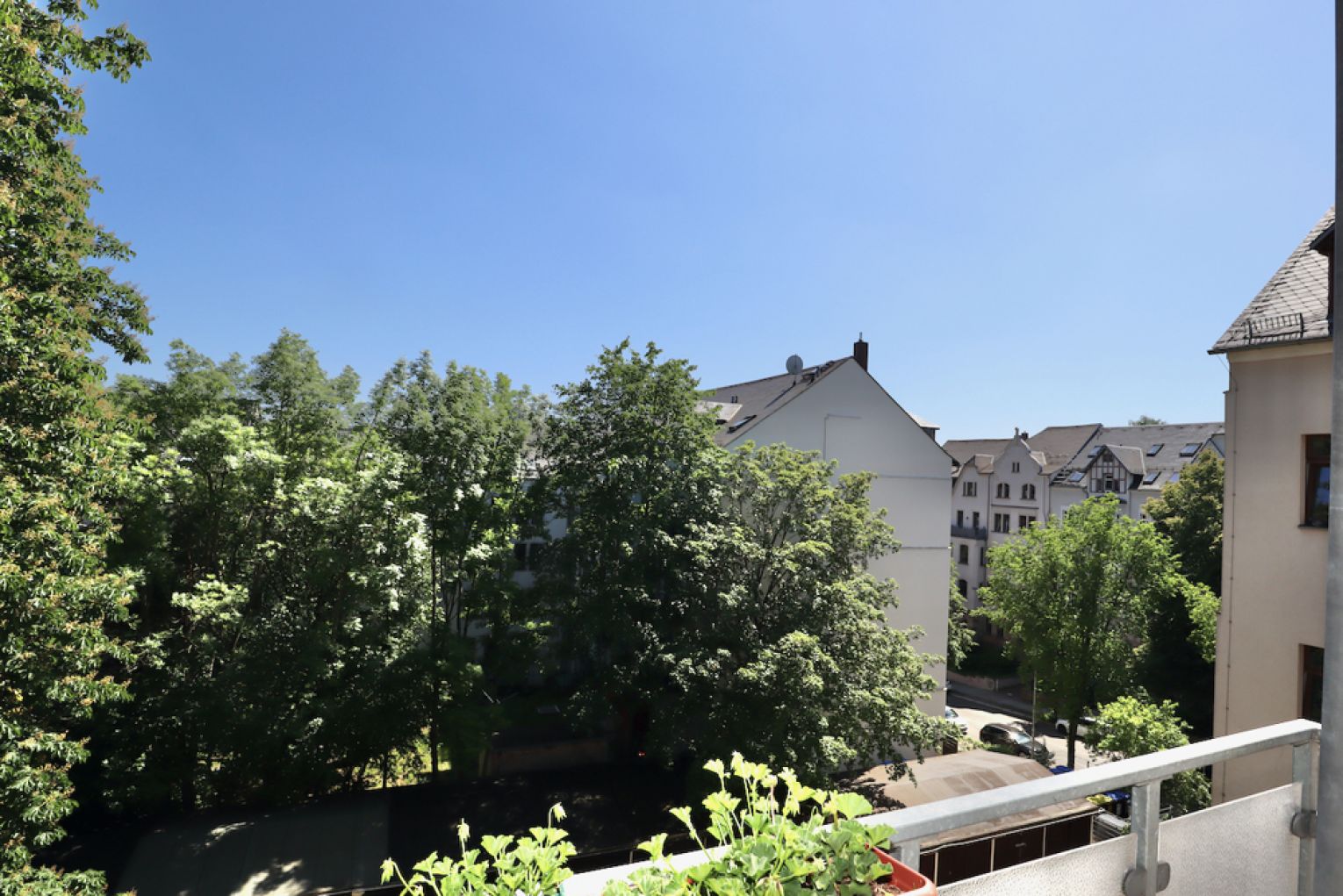 Kaßberg • 2 Raum • Balkon • schöner Grundriss • Chemnitz • Tageslichtbad • Aufzug und Garten