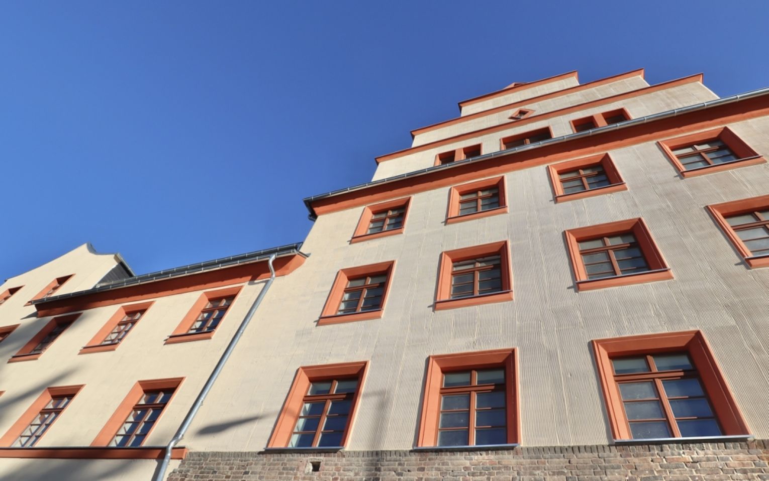 Fußbodenheizung • 2-Raum Wohnung • Erstbezug • Balkon • Lutherviertel • jetzt schnell sein