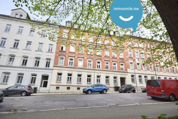 Lutherviertel • 3-Raum • Balkon • Laminat • ruhige Lage • gepflegtes saniertes Haus • Anschauen !?