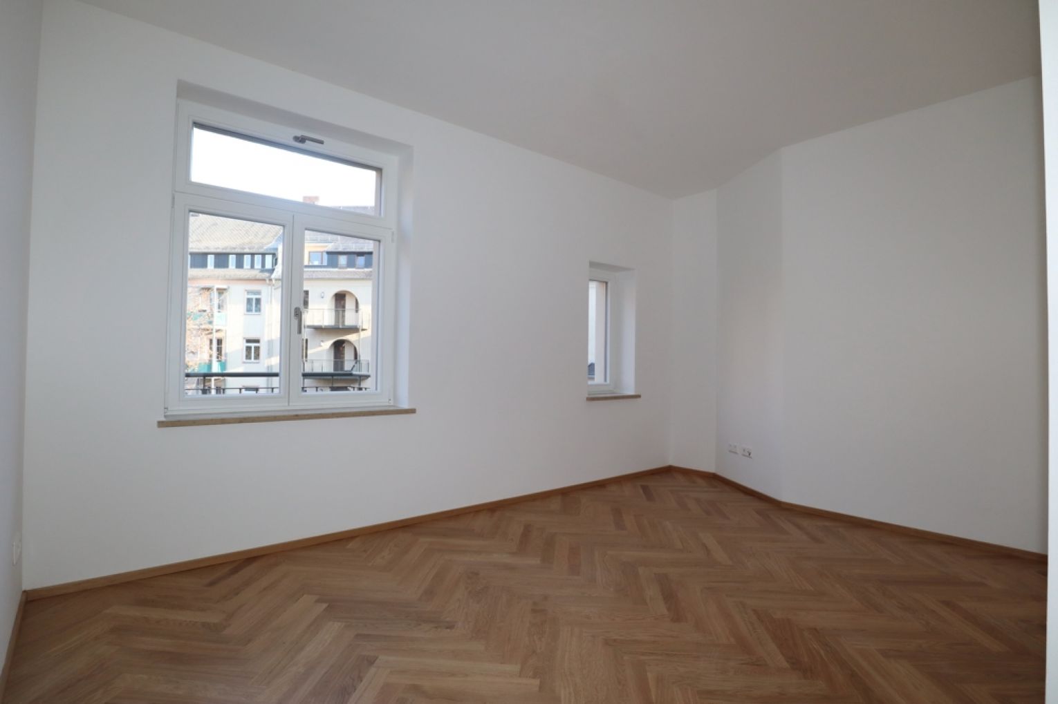 Balkon • 3-Raum Wohnung • Erstbezug • Fußbodenheizung • Parkett • jetzt anrufen