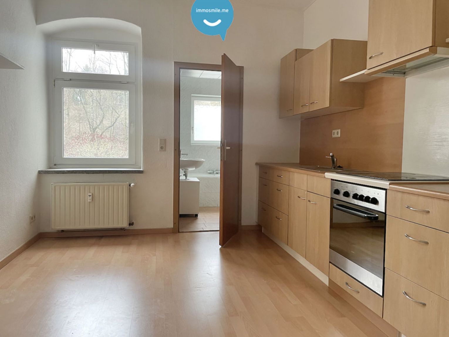 3-Zimmer • Bad mit Fenster und Wanne • Einbauküche • Stellplatz • Wittgensdorf • jetzt anschauen