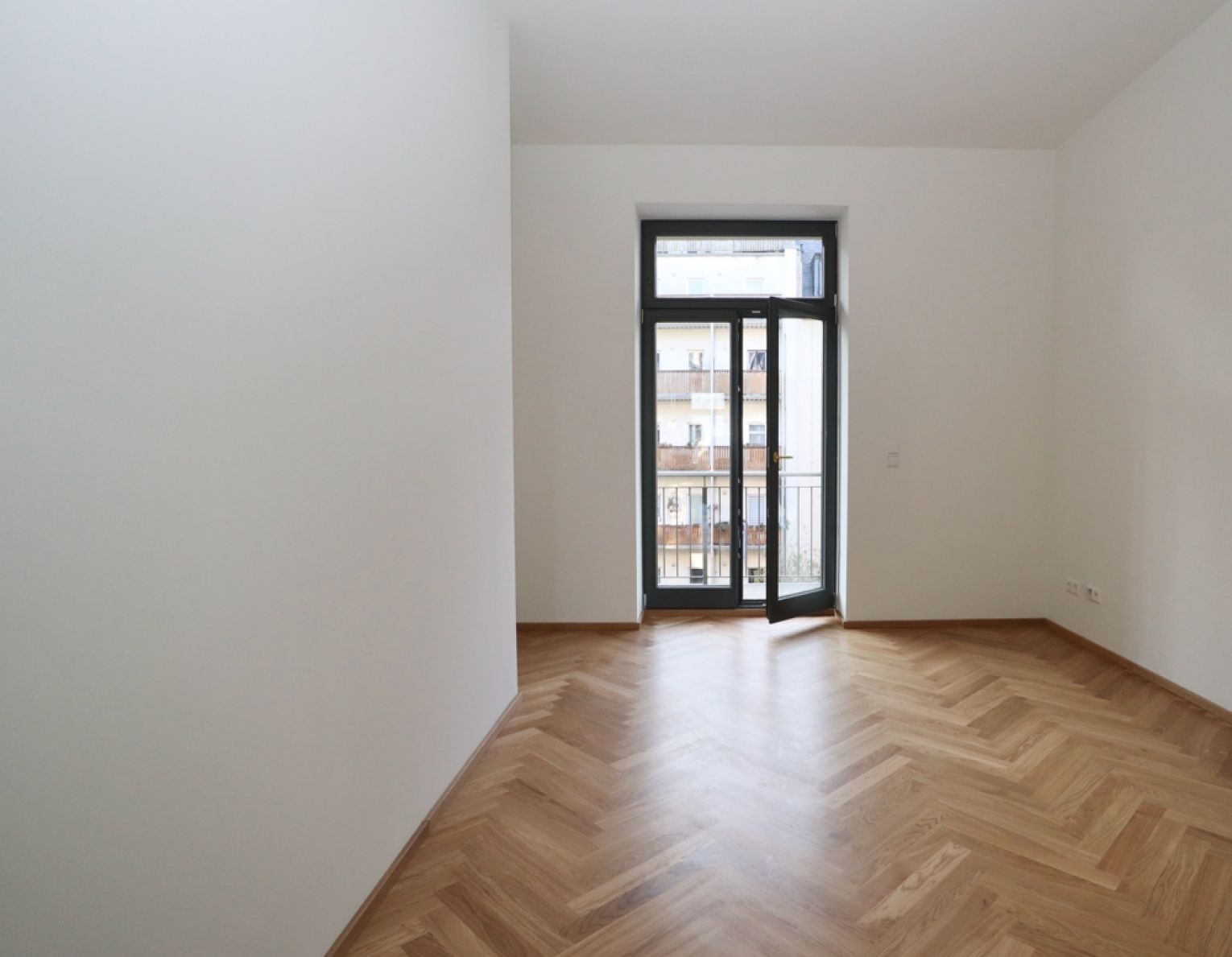 Erstbezug • zur Miete • 4 Zimmer • Wohnung • Fußbodenheizung • mit Balkon • schnell sein lohnt sich!