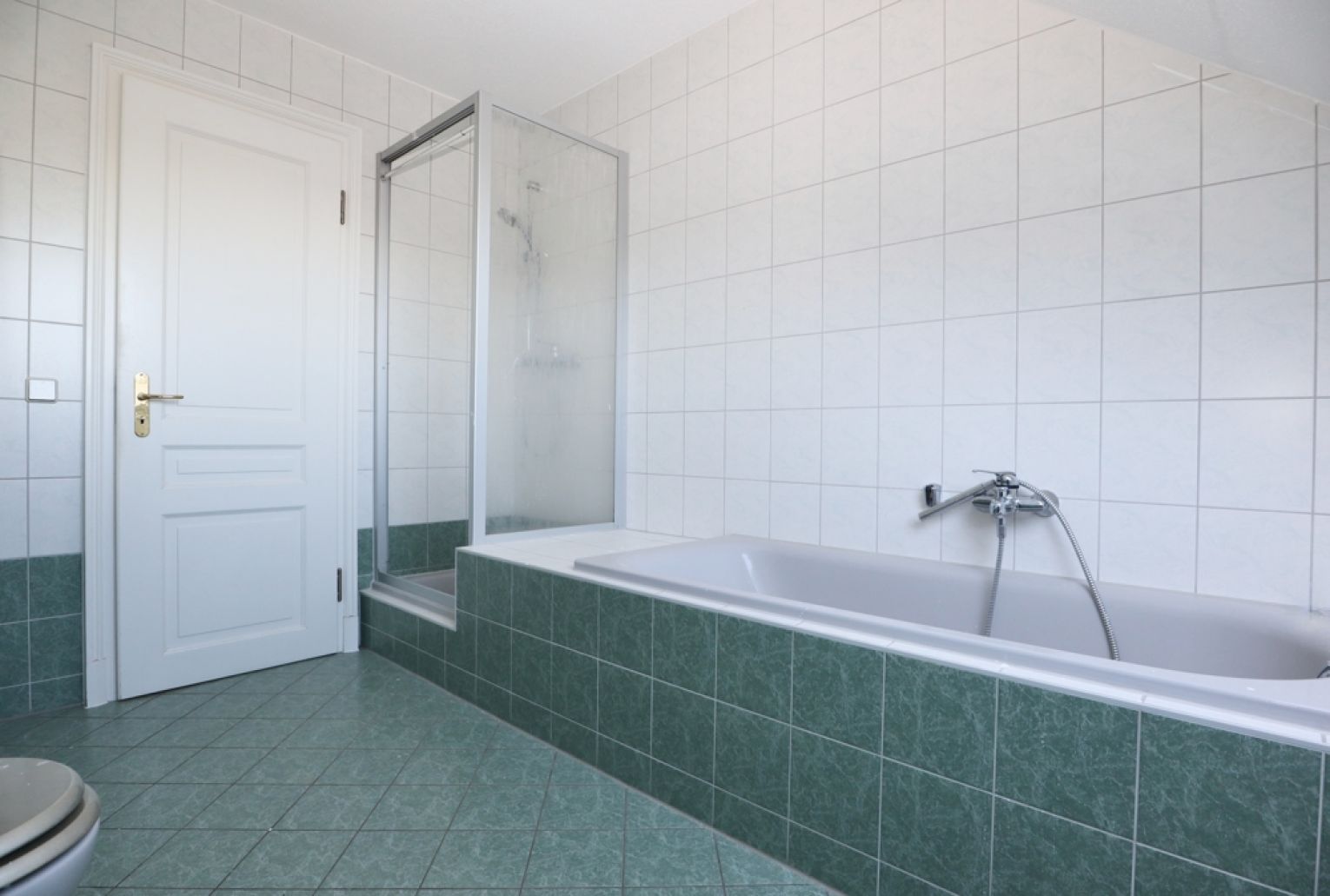 3-Raum Wohnung • Dachgeschoss • Fahrstuhl • Maisonette • Kaßberg • Balkon • Parkettboden • MIETEN