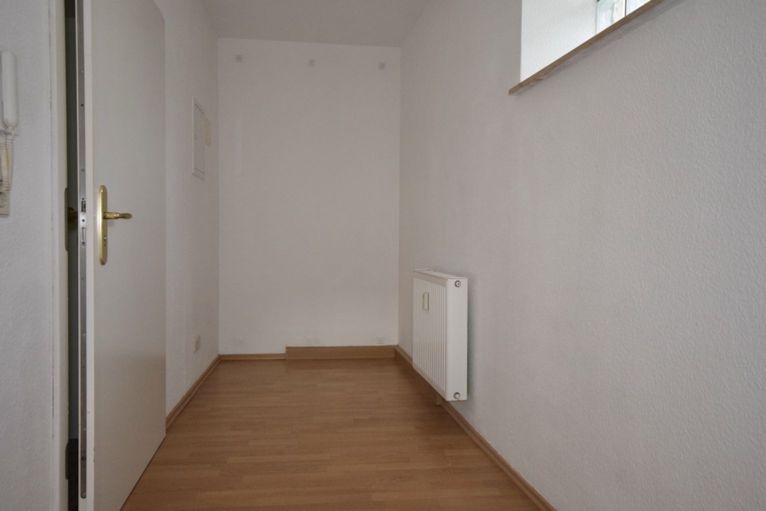 2-Raum • Balkon • Laminat • Hochparterre • Schloßchemnitz • ruhige Lage • Tageslichtbad