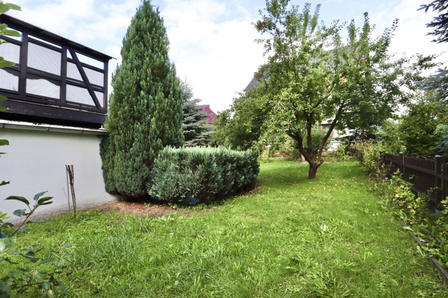 Zweifamilienhaus mit Gewerbe • Oberlungwitz • Garage • Werkstatt  • 7 Räume • Terrasse • Garten