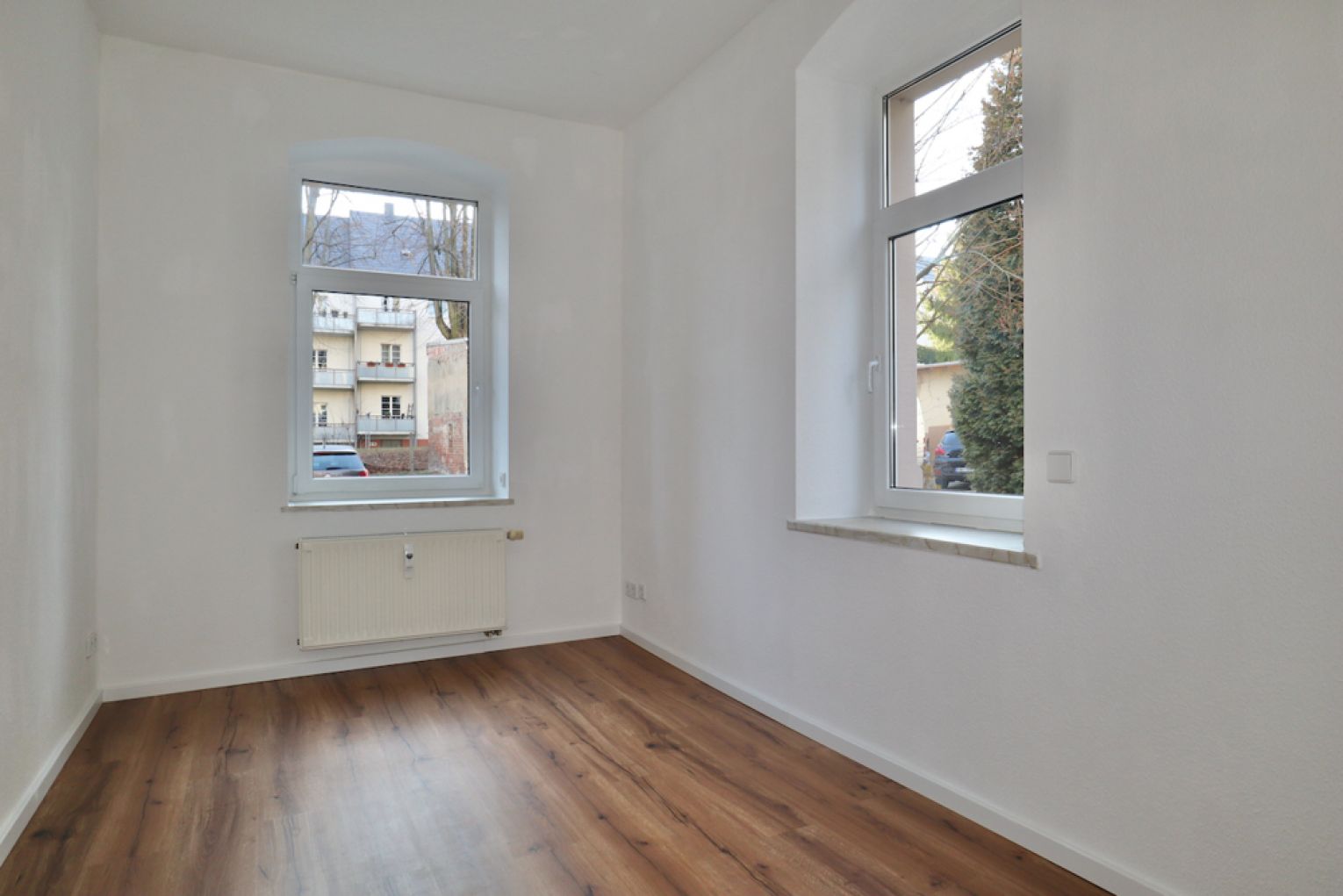 Bernsdorf • 3-Raum Wohnung in Chemnitz • Einbauküche • Stellplatz • Balkon • schnell sein