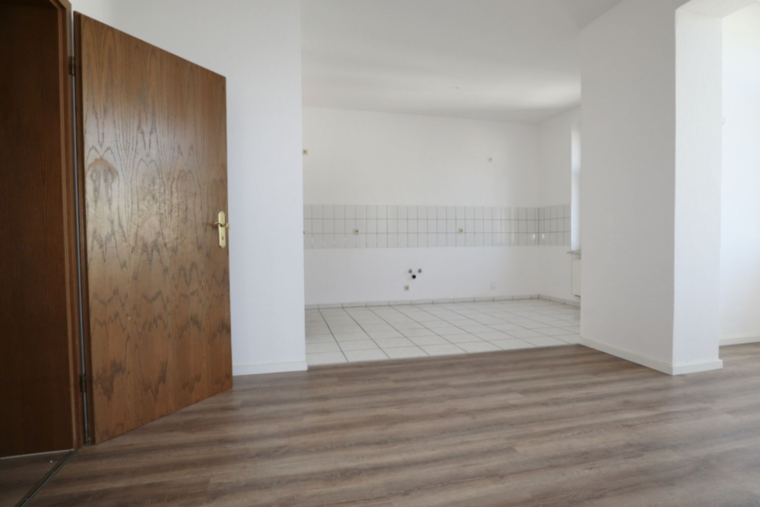 4-Zimmer Wohnung • Loggia • ruhige Lage • Sonnenberg • offene Küche • Bad mit Wanne • jetzt mieten