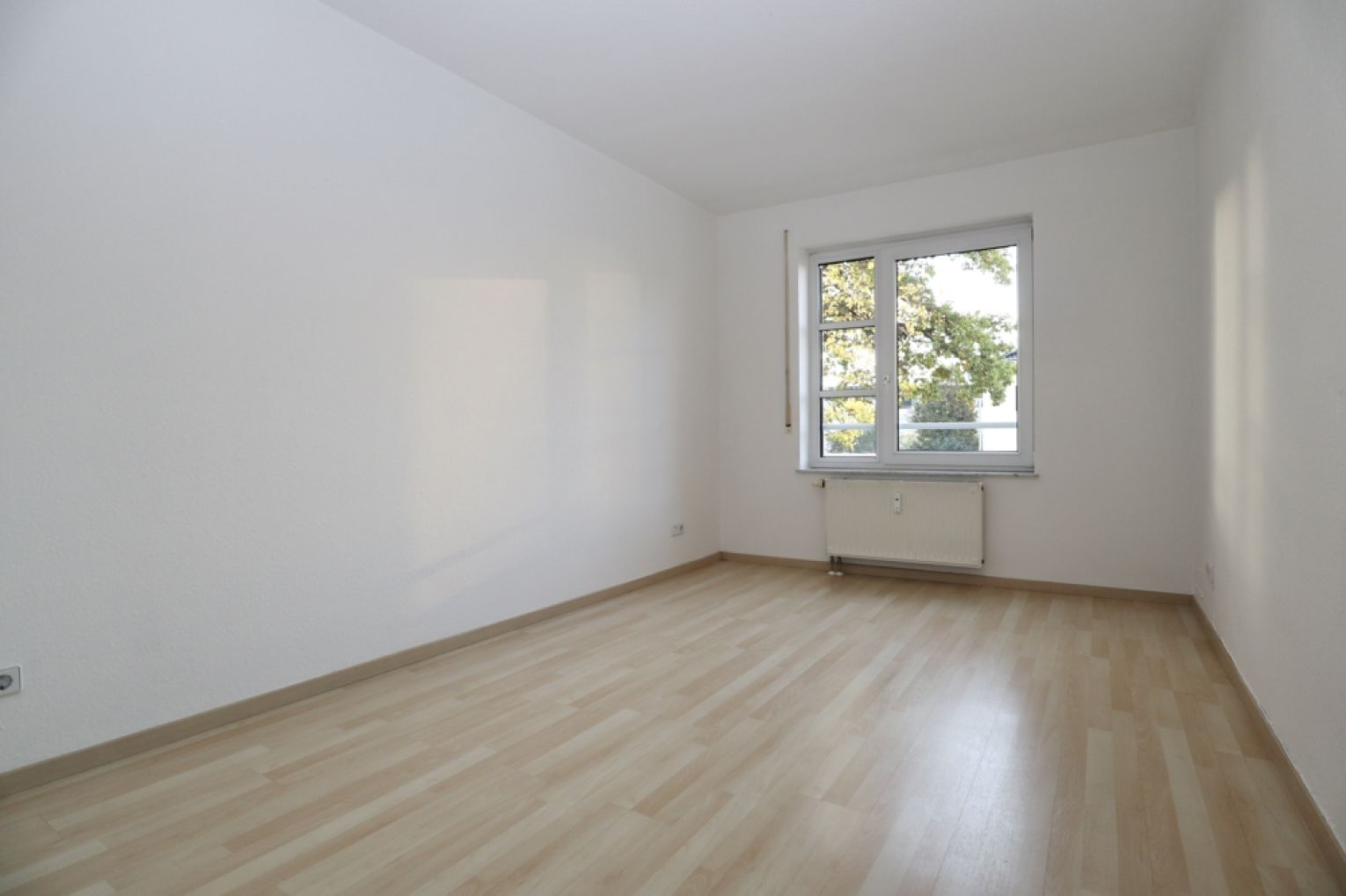 3-Raumwohnung • in Schlosschemnitz • mit Balkon • Aufzug • TG-Stellplatz • jetzt anrufen