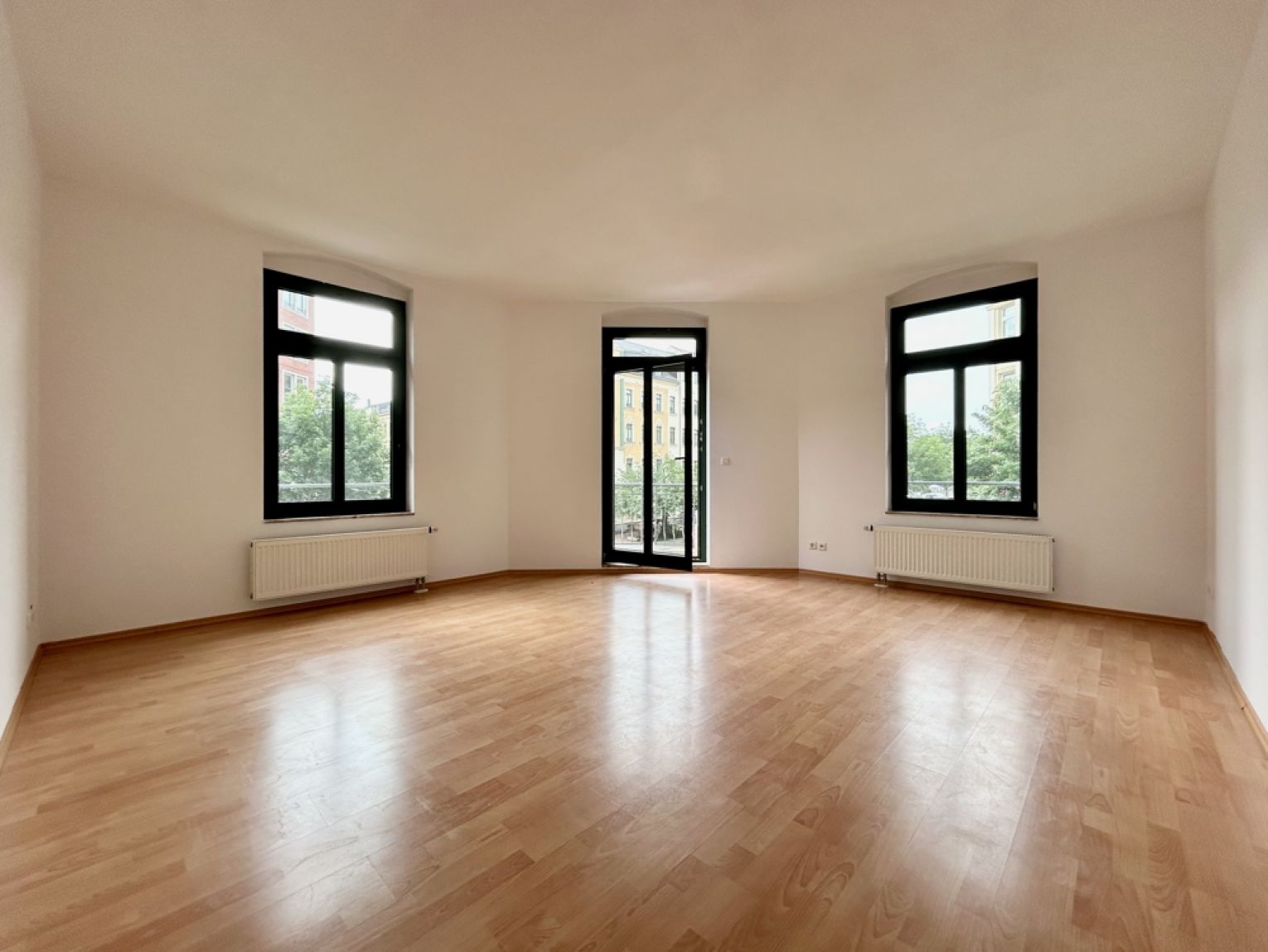 2-Raum Wohnung • Wanne&Dusche • Schloßchemnitz • Fahrstuhl • Single-Wohnung • Balkon • jetzt mieten