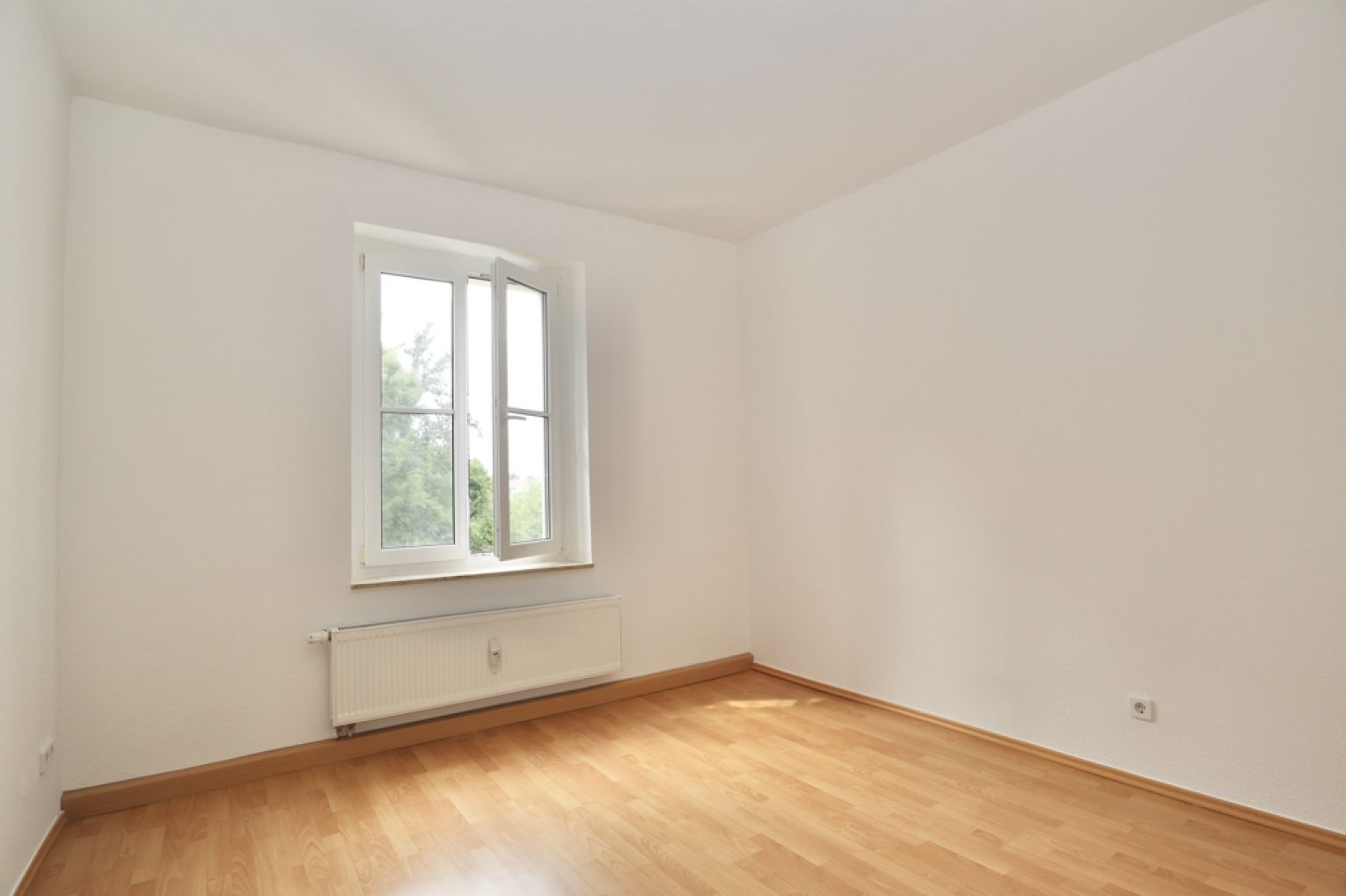 3-Raum Wohnung in Chemnitz • Balkon • Tageslichtbad • Stellplatz • Lutherviertel • jetzt mieten